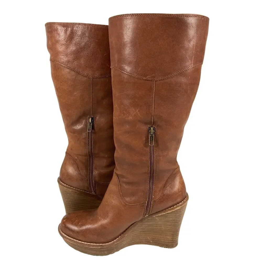 Ugg Wedge Boots Brown Leather Sheepskin Lining Women's Size 9.5